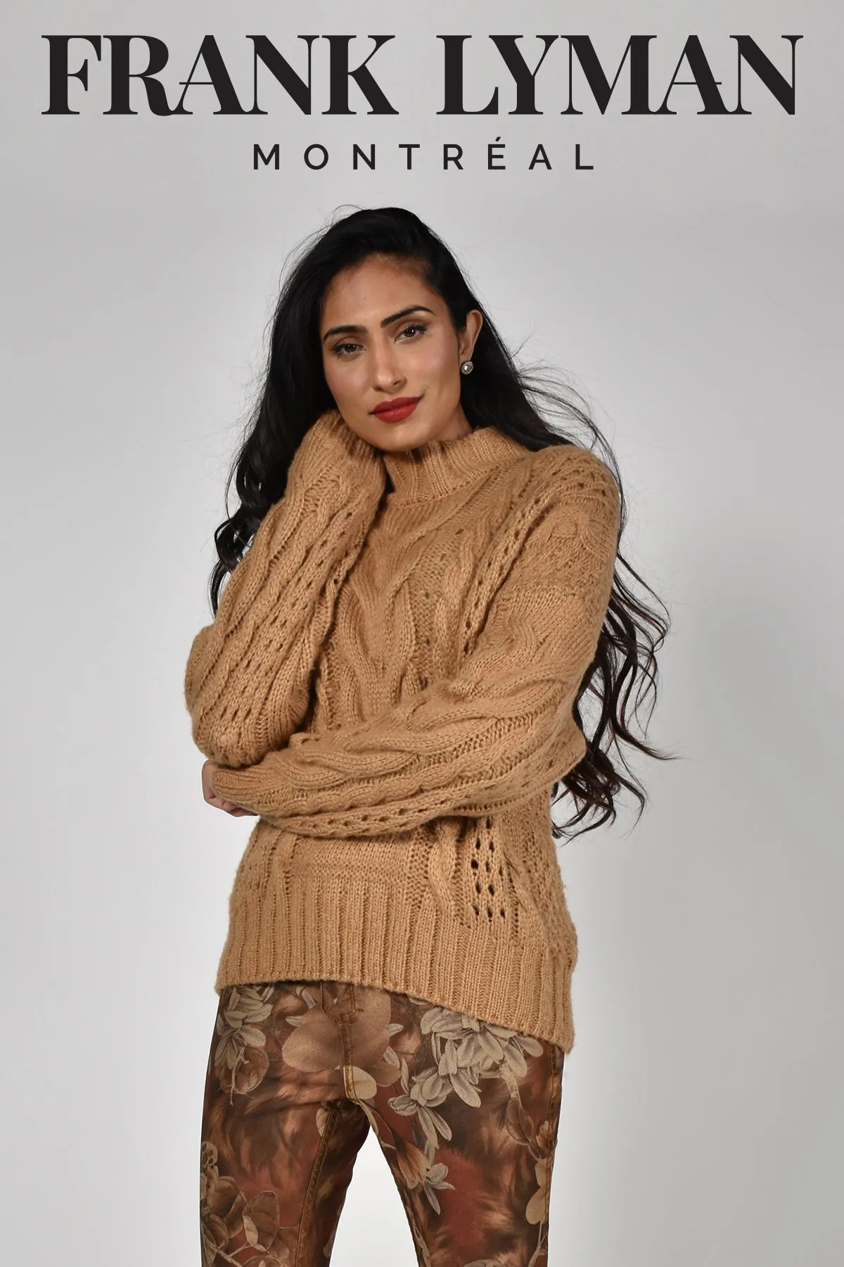 213160U (Sweater)