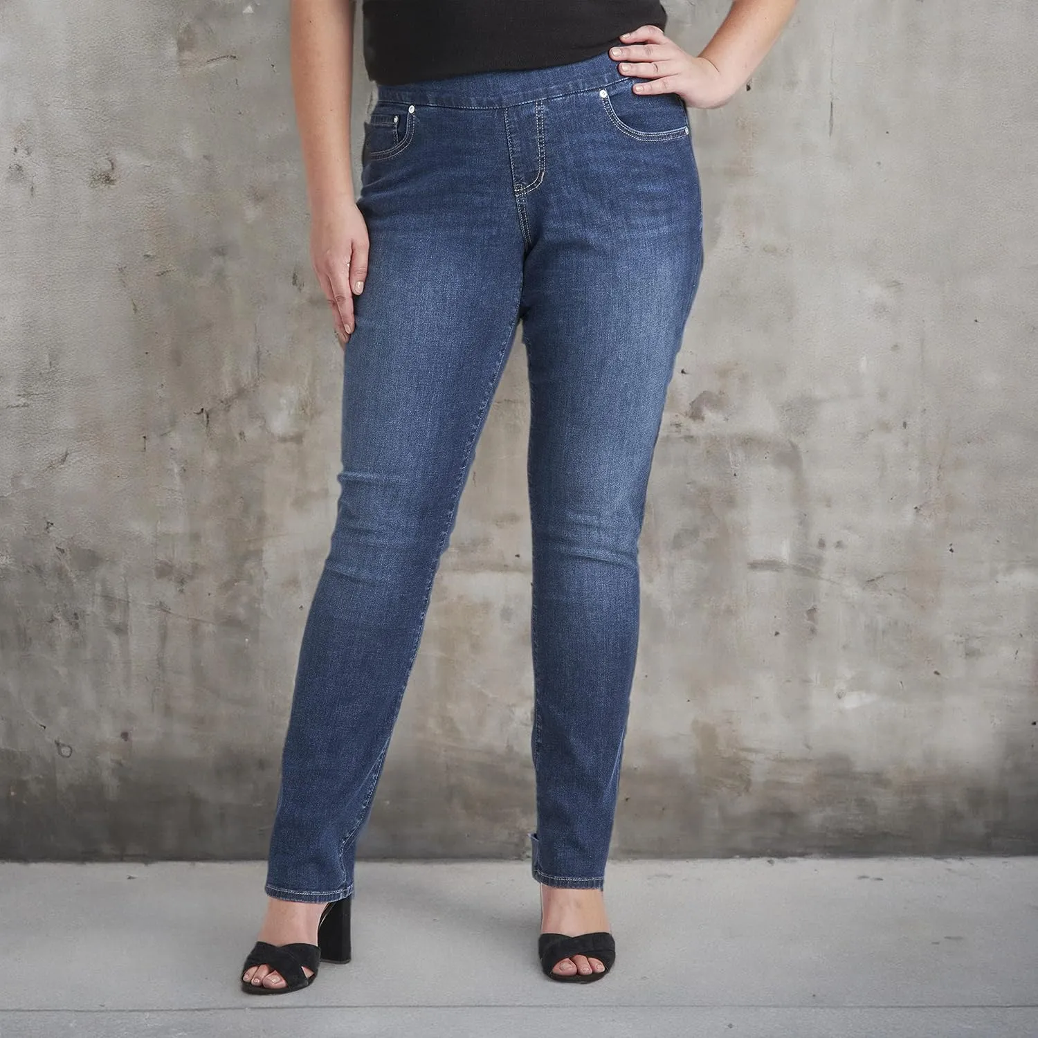 JAG Jeans Women's Peri Mid Rise Straight Leg Pull-on Jeans