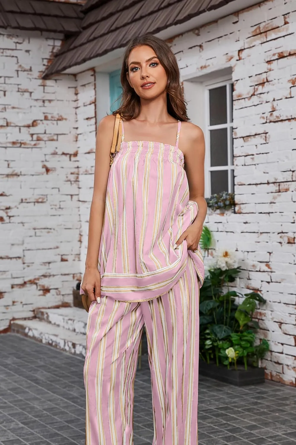MISSACTIVER Women Sleeveless Striped Tunic Tank Top Summer Color Block Smocked Spaghetti Strap Camisole Tops with Pockets