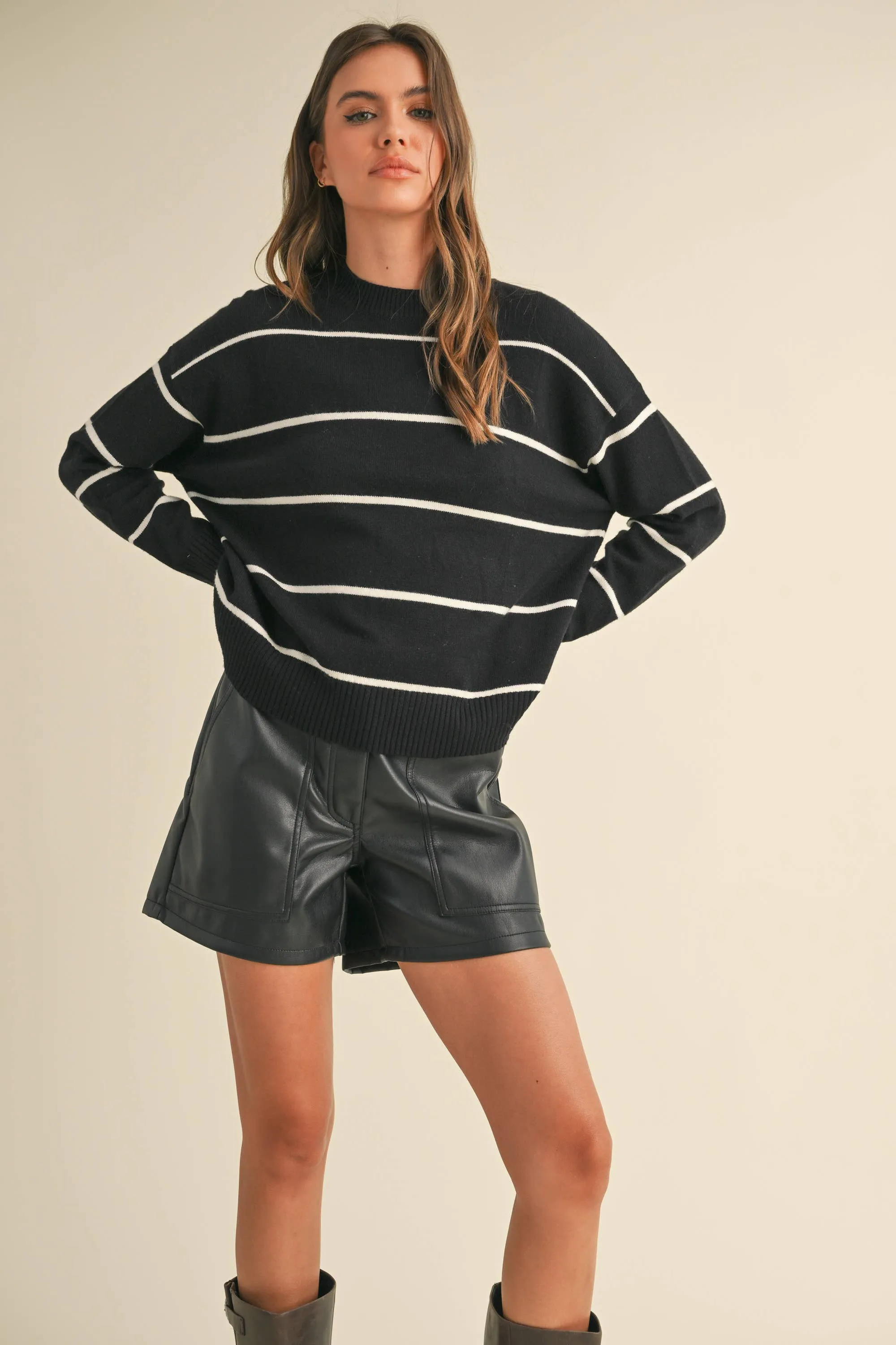 STRIPED PATTERN SWEATER TOP