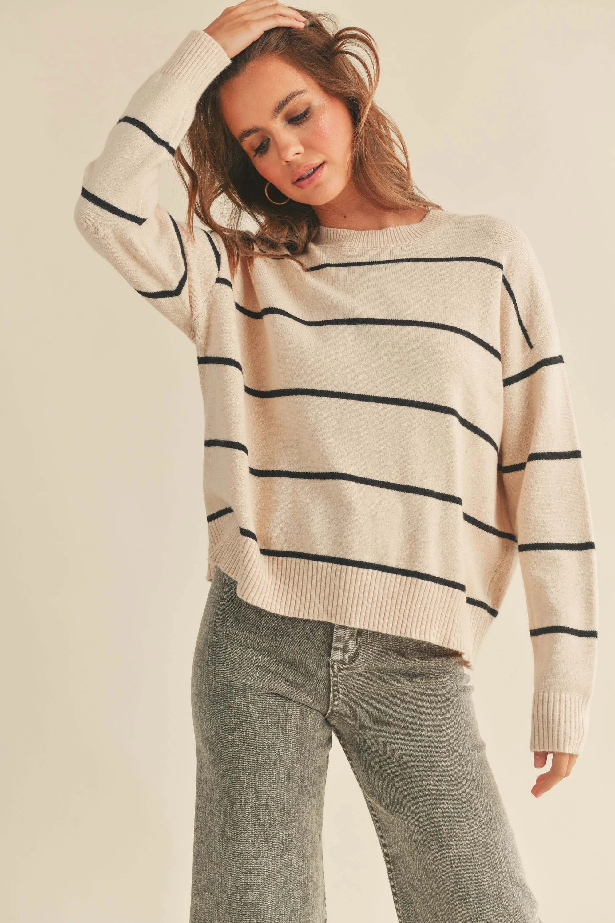 STRIPED PATTERN SWEATER TOP