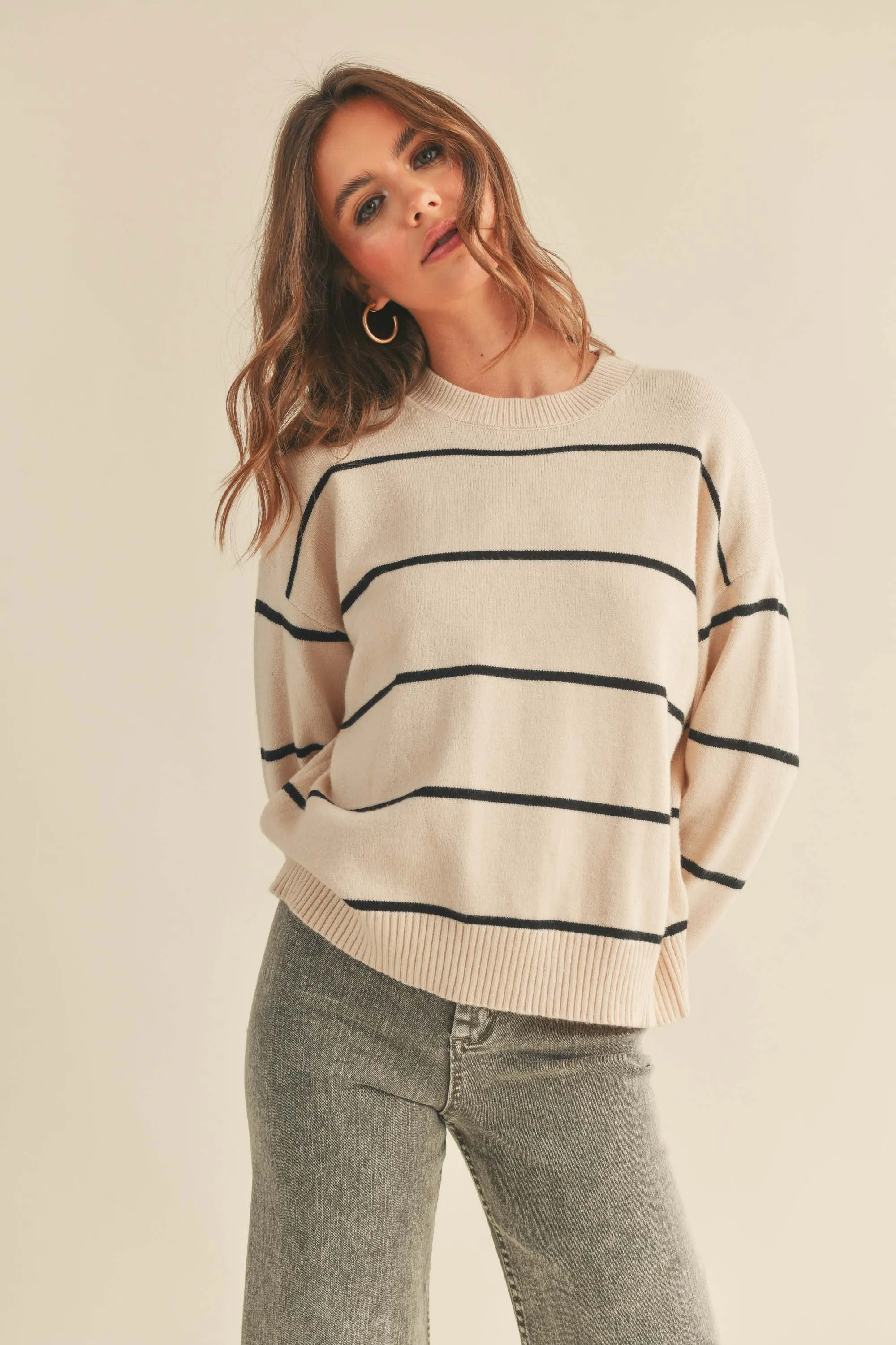STRIPED PATTERN SWEATER TOP