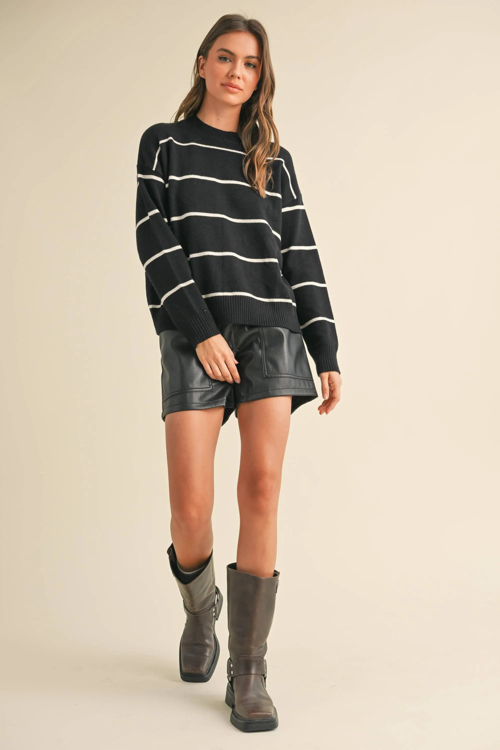 STRIPED PATTERN SWEATER TOP
