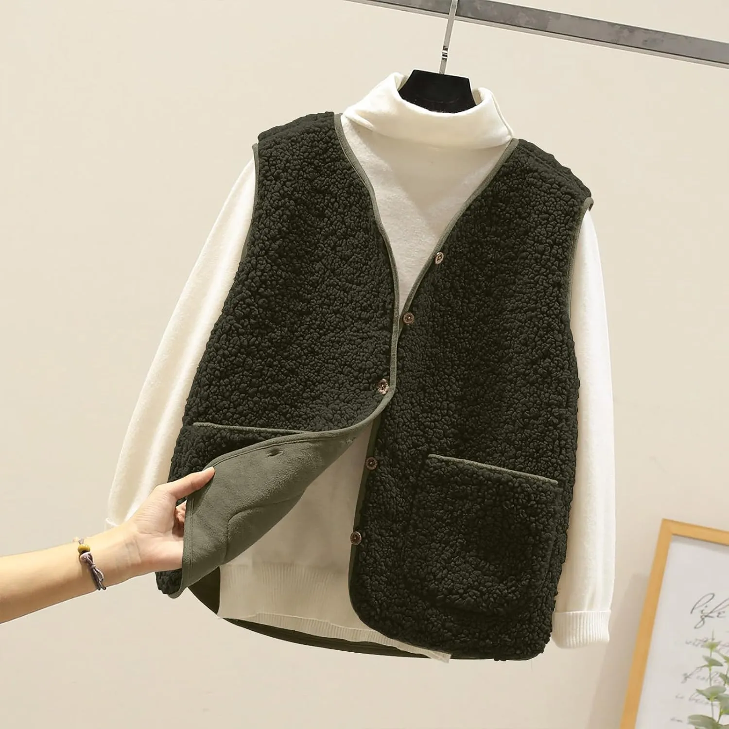 TANGNADE Oversized Vest Women Fuzzy Fleece Sleeveless Vests Button Down Casual Outwear Travel Sherpa Vest Jackets