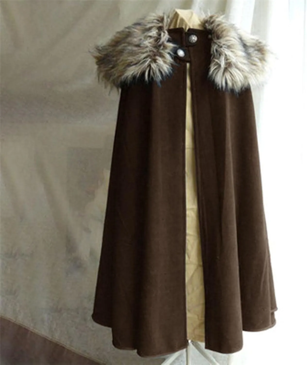 Unisex Cloak Coat Vintage Fur Shawl Cloak Costume Medieval Renaissance Faux Fur Kings Cape Halloween Cosplay