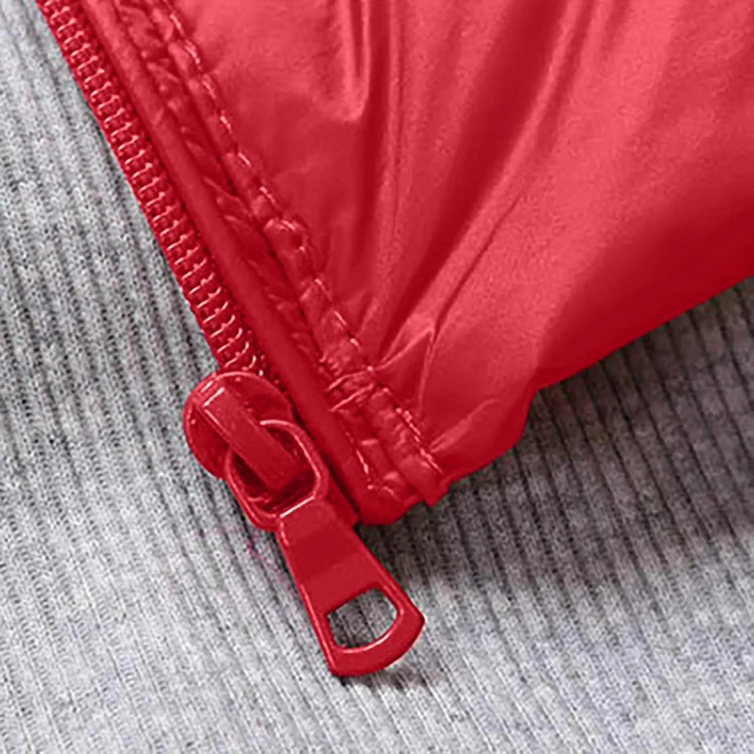 Womens Vests Outerwear Lightweight Casual Sleeveless Collar Quilted Down Jackets Fashion Classic-Fit Zip Padded Puffer Vest
