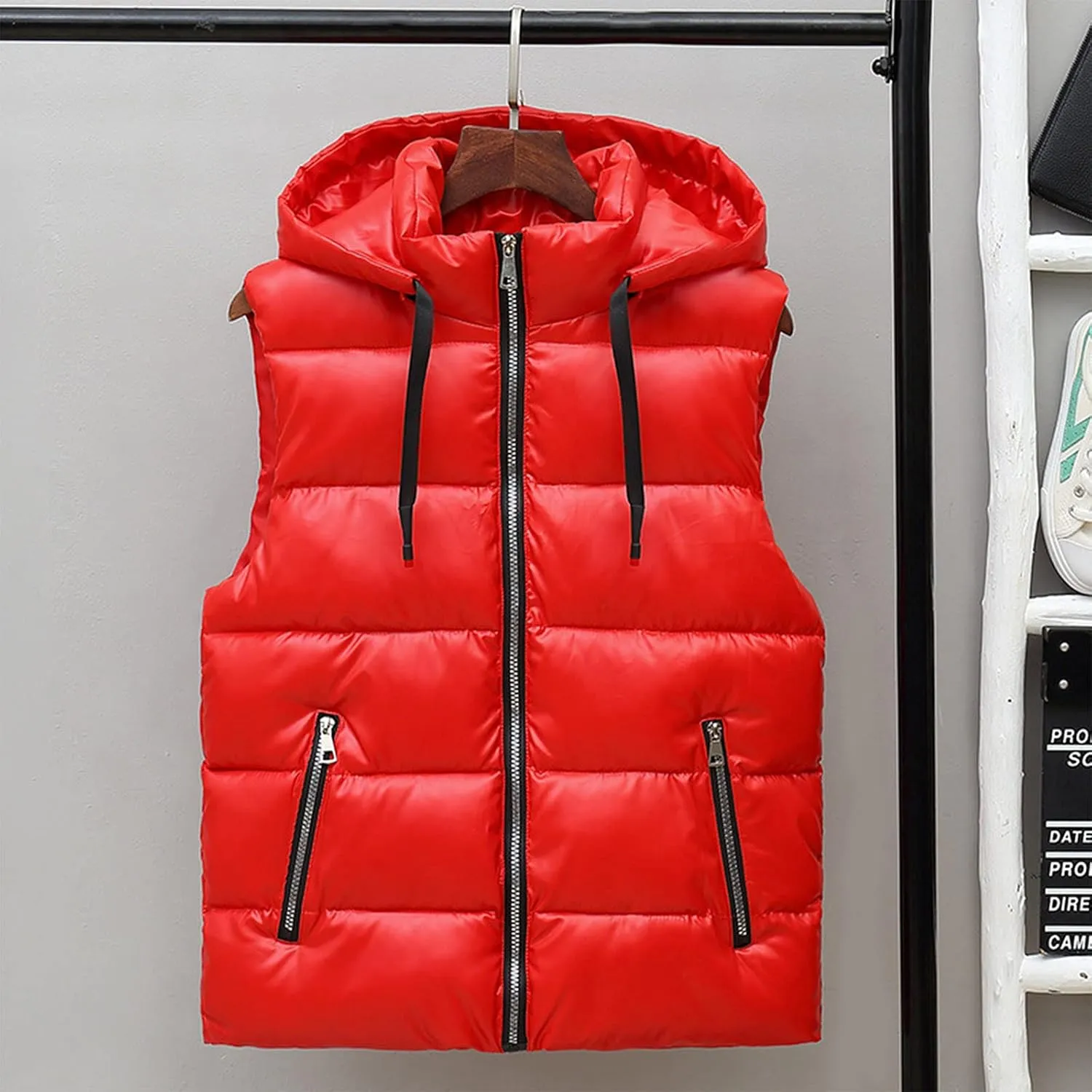 Women's Winter Crop Vest Basic Lightweight Sleeveless Warm Outerwear Casual Comfy Puffer Vest Zip Up Padded Gilet